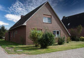 Seitenansicht - Ein Zuhause mit Ruhe, Raum und Lebensqualität für die ganze Familie