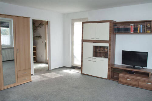 Zimmer mit Zugang zur Loggia - 