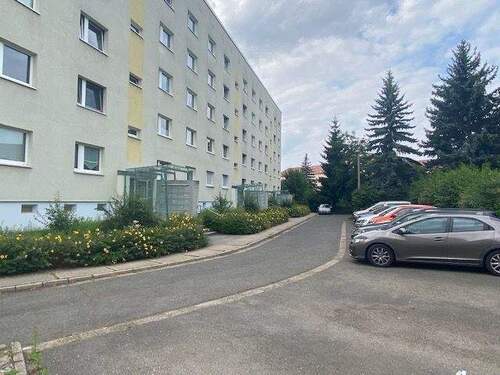 Hausansicht - 3 Zimmer Etagenwohnung in Dresden