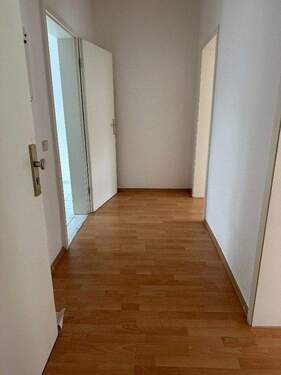 Flur.jpg - Etagenwohnung mit 51,90 m&sup2; in Rossau zur Miete