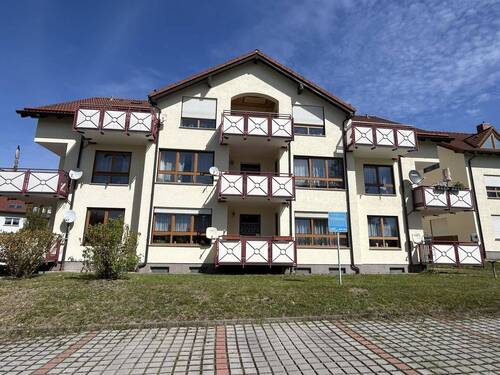 Rückansicht - 3 Zimmer Etagenwohnung zum Kaufen in Unterwellenborn