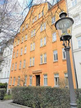 Außenansicht 1 - Moderne & offen geschnittene Wohnung mit EBK, 3-Zimmer und Balkon in Chemnitz