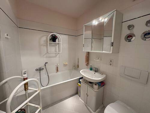 Bad - 2 Zimmer Etagenwohnung in Dresden