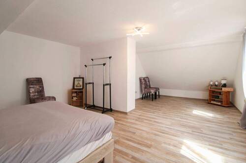 Schlafzimmer DG II - 