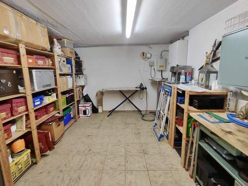 geräumiger Keller - 