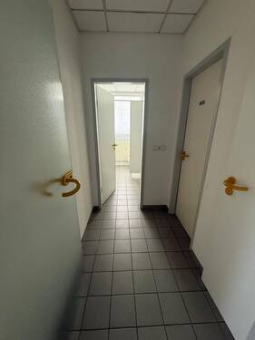 PHOTO-2026-03-24-11-44-31(9).jpg - Büro mit 122,40 m&sup2; in Göttingen zur Miete