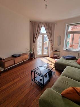 Wohnzimmer - 4 Zimmer Etagenwohnung zur Miete in Hamburg