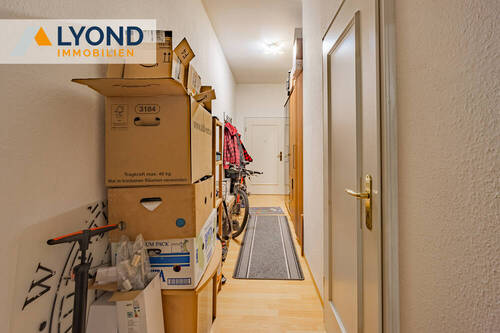 Flur - 2 Zimmer Etagenwohnung in Glauchau