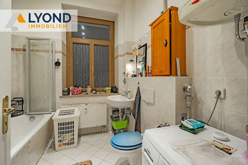 Badezimmer - Etagenwohnung mit 67,00 m&sup2; in Glauchau zum Kaufen