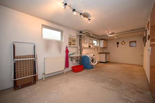 UG - viel Lagerfläche - 