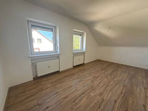 Wohnen
- 3 Zimmer Etagenwohnung zur Miete in Fürth