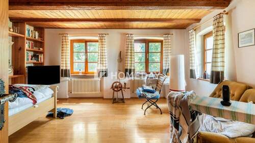 1. OG Wohnzimmer 1 - 