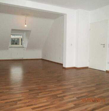 Wohnzimmer - Ansicht 2 - 3 Zimmer Etagenwohnung in Essen