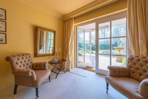 Den Ausblick aus dem Home-Office genießen - 6 Zimmer Einfamilienhaus in Moorrege b Uetersen