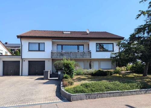 Südseite - Top-Lage, solide Bauweise und viel Platz!