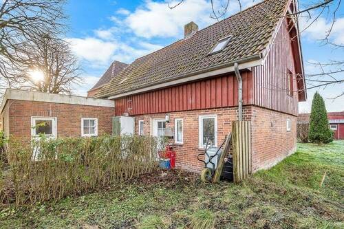 Gästehaus - Einfamilienhaus mit 300,00 m&sup2; in Braderup zum Kaufen