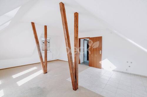 Wohnbereich mit möglicher Küche - 