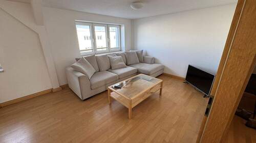 Wohnzimmer - Befristet (2 Jahre) - Geschmackvolle 2-Raum-Wohnung mit gehobener Innenausstattung in Rostock