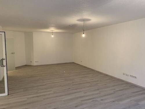 Wohnzimmer (Bild 2) - 