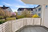 großer Balkon - 