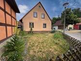 Garten am Haus - 5 Zimmer Doppelhaushälfte in Adelshofen