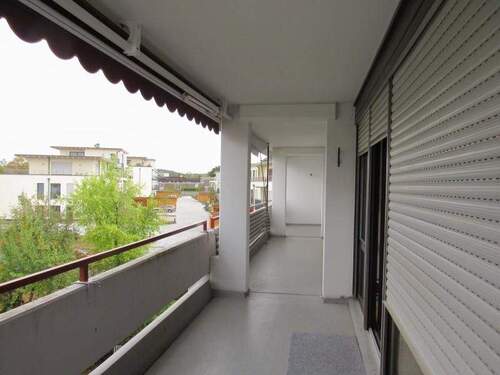 Langer Balkon West- Aussrichtung - 3 Zimmer Etagenwohnung zur Miete in Dittelbrunn