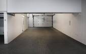 Einfahrt - Garage, Stellplatz in Unterhaching zum Kaufen