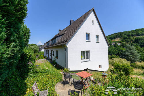 Giebelansicht, Terrasse - 