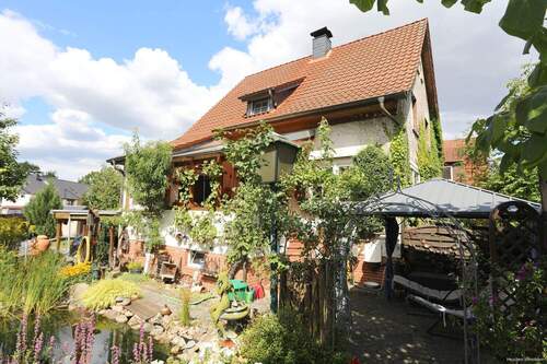 Außenansicht - 7 Zimmer Einfamilienhaus zum Kaufen in Gifhorn