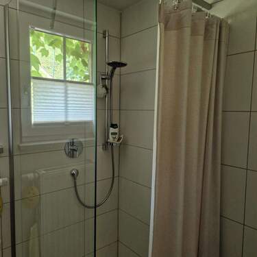 Erdgeschoss Bad Dusche - 