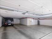 Tiefgarage mit 4 Stellplätzen - 
