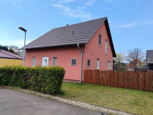 Hausansicht - 5 Zimmer Einfamilienhaus zum Kaufen in Kolkwitz