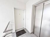 Wohnungseingang - 2 Zimmer Etagenwohnung in Bremen