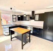 Frisch renovierte Wohnung mit viel Platz und Charme inkl. Garage, Dachterrasse, Kamin, EBK - Forchtenberg-Sindringen