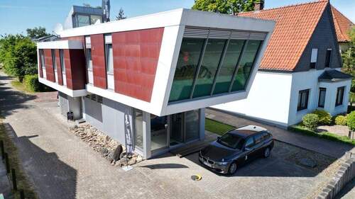 Bild 2 - 4 Zimmer Einfamilienhaus zum Kaufen in Oldenburg