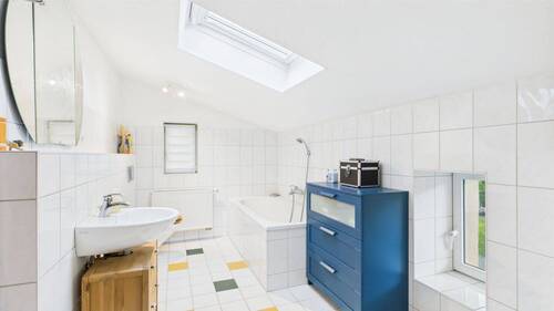 Badezimmer OG Einfamilienhaus - 