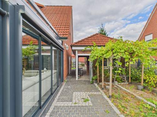 Garage - 