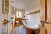 EG Bad 1 - 
