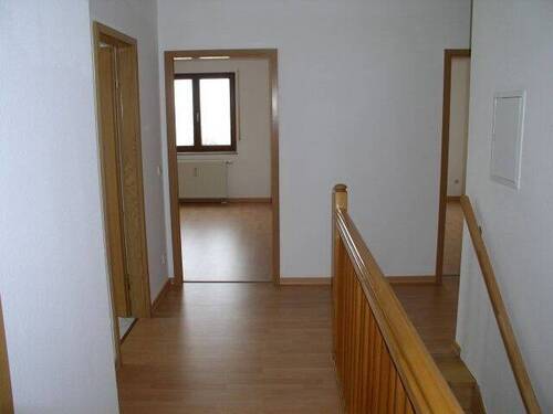 Beispielbild Flur - 4 Zimmer Etagenwohnung in Machern