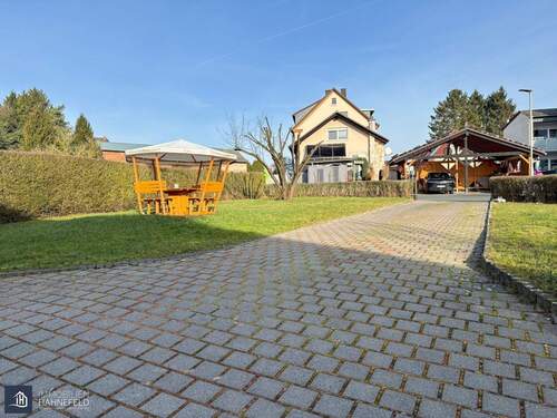 Ansicht Zufahrt - 4 Zimmer Einfamilienhaus in Runkel