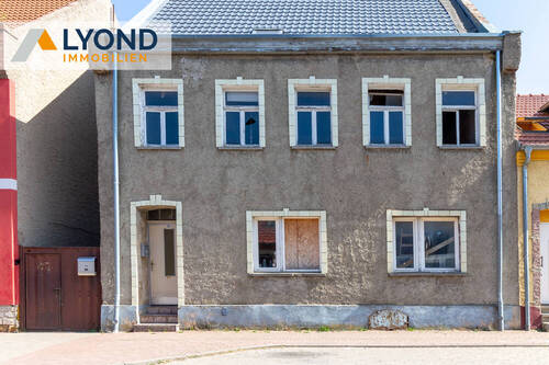 Straßenansicht - Zentral gelegenes Einfamilienhaus mit viel Potential