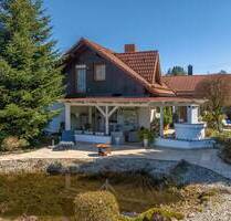 Wohnen mit Weitblick: Gepflegtes Anwesen mit wunderschönem Außenbereich in idyllischer Lage - Tittling