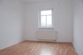Wohnzimmer Vergleichswohnung - 2 Zimmer Etagenwohnung zur Miete in Chemnitz OT Mittelbach