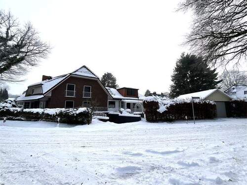 Ansicht Objekt - 4 Parteien Mehrgenerationenhaus, senioren- und rollstuhlgerecht, ca. 1.183 m² Grdst. in HH Lokstedt