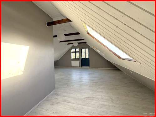 Zimmer im Dachgeschoss mit Aussentreppe - 