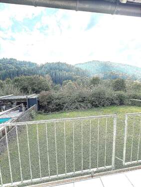 UHUO4628.JPG - Frei ab sofort 3-Zimmerwohnung im Erdgeschoss im 3 Familienhaus mit überdachtem Balkon