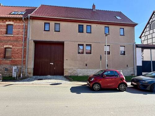 Großzügiges Wohnen in Dorflage - 8 Zimmer Bauernhaus, Landhaus zum Kaufen in Ilmtal-Weinstraße