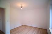 Zimmer 1 - 
