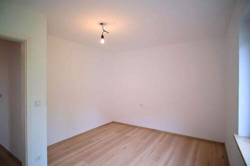Zimmer 1 - 