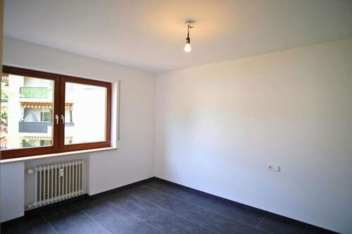 Zimmer 2 - 
